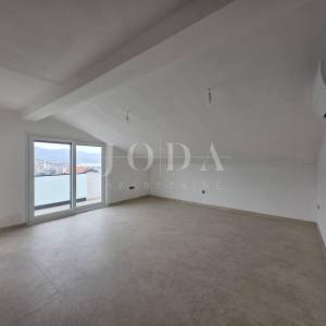 NOVI VINODOLSKI, novogradnja, drugi kat