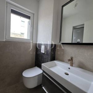 NOVI VINODOLSKI, novogradnja, drugi kat