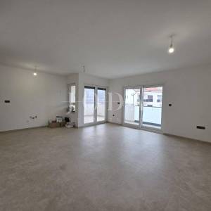 NOVI VINODOLSKI, novogradnja stan na prvom katu