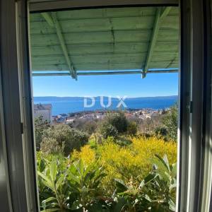 NOVI VINODOLSKI - stan 30 m2 s panoramskim pogledom na more! PRILIKA!