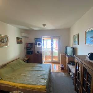 NOVI VINODOLSKI - stan 30 m2 s panoramskim pogledom na more! PRILIKA!