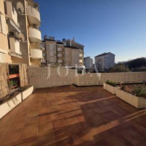 NOVI VINODOLSKI, stan u centru grada