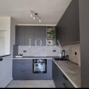 NOVI VINODOSLKI, stan na prvom katu, 150m od mora