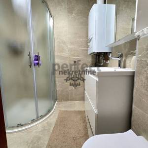 Novi Zagreb-Lanište, 2-sobni stan 50m2, svi sadržaji u blizini, 2.kat