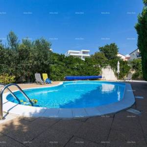 Novigrad, stan na atraktivnoj lokaciji u blizini mora