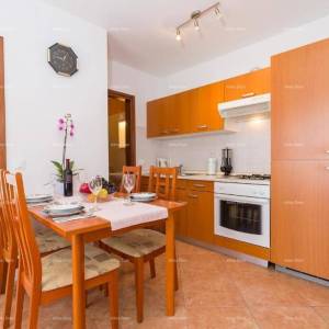 Novigrad, stan na atraktivnoj lokaciji u blizini mora