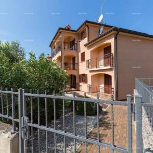 Novigrad, stan na atraktivnoj lokaciji u blizini mora