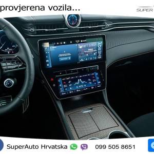 NOVO Maserati Grecale Folgore 105 kWh AWD 558 KS, MATRIX+4xGR SJED+360+PANO