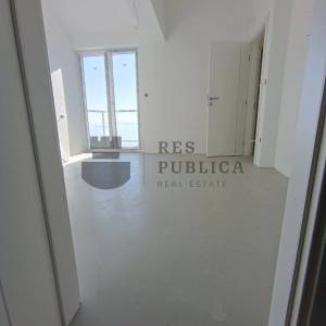 NOVOGRADNJA - MLINI - PROSTRANI PENTHOUSE