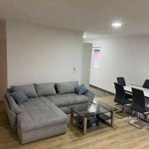 Novogradnja-Novi Jelkovec,3S stan u prizemlju manje stambene zgrade,PM