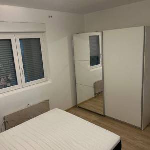 Novogradnja-Novi Jelkovec,3S stan u prizemlju manje stambene zgrade,PM