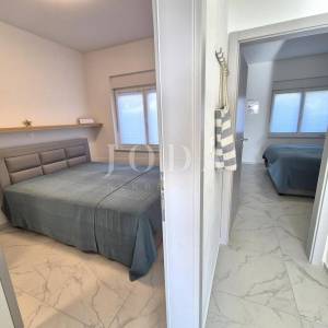 Novogradnja s pogledom na more