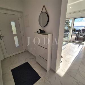 Novogradnja s pogledom na more