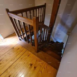 OBITELJSKA KUĆA, MUNTIĆ.  Udaljenost od centra grada Pule 8 km.