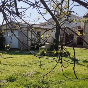 OBITELJSKA KUĆA, MUNTIĆ.  Udaljenost od centra grada Pule 8 km.