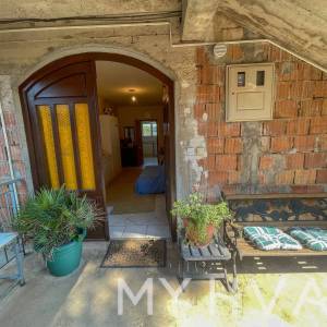 Obiteljski stan sa pogledom na more u Jelsi