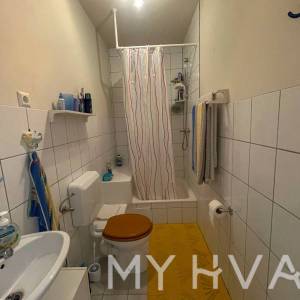 Obiteljski stan sa pogledom na more u Jelsi