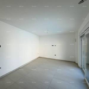 Odlična lokacija, 1 km do centra Medulina. Prodaje se nova kuća sa bazenom na odličnoj lokaciji, blizu mora!