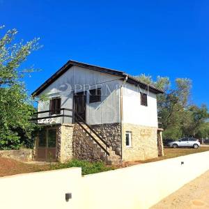 Okolica Krka – kuća s projektom rekonstrukcije i dozvolom!