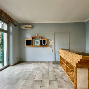 OPATIJA, CENTAR - Ekskluzivno uređen stan s gospodskim karakterom