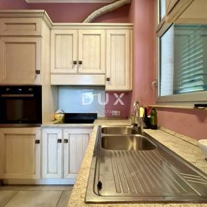 OPATIJA, CENTAR - Ekskluzivno uređen stan s gospodskim karakterom