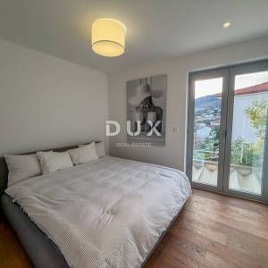 OPATIJA, CENTAR - stan u dovršenoj luksuznoj novogradnji s garažom i bazenom