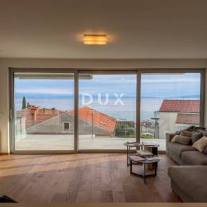 OPATIJA, CENTAR - stan u dovršenoj luksuznoj novogradnji s garažom i bazenom