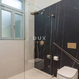 OPATIJA, CENTAR – unikatan stan od 90 m2, remek-djelo austro-ugarske gradnje u centru Opatije