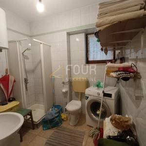 Opatija, kuća, 140m2, okućnica 386m2