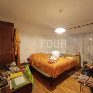 Opatija, kuća, 140m2, okućnica 386m2