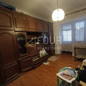 Opatija, kuća, 140m2, okućnica 386m2