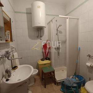 Opatija, kuća, 140m2, okućnica 386m2