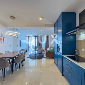 OPATIJA, LOVRAN - ekskluzivan stan s panoramskim pogledom i bazenom