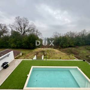 OPATIJA, LOVRAN - Moderan stan s pogledom na more i bazenom na korištenje