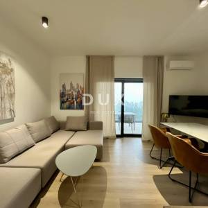 OPATIJA, LOVRAN - Moderan stan s pogledom na more i bazenom na korištenje