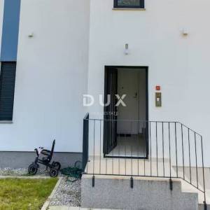 OPATIJA, OPRIĆ - stan u novogradnji s vrtom i pogledom na more