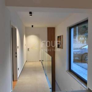 Opatijska rivijera, Medveja, samostojeće kuća s bazenom