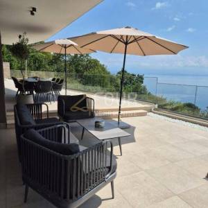 Opatijska rivijera, Medveja, samostojeće kuća s bazenom