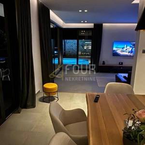 Opatijska rivijera, Medveja, samostojeće kuća s bazenom