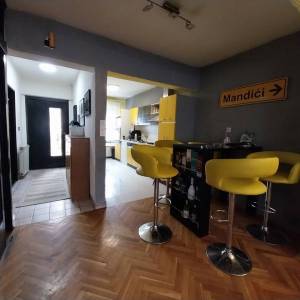 Osijek, Retfala, katnica 210m2+dvorišni stan+garaža