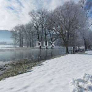 OTOČAC, ČOVIĆI - Komadić prirode kraj rijeke Gacke, 1234m2