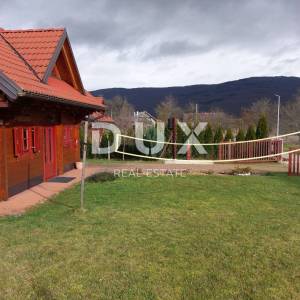 OTOČAC, LIČKO LEŠČE - Idilična kuća s bazenom