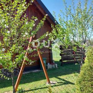 OTOČAC, LIČKO LEŠČE - Idilična kuća s bazenom