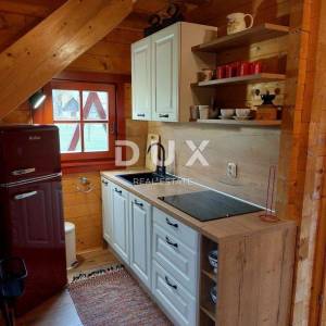 OTOČAC, LIČKO LEŠČE - Idilična kuća s bazenom