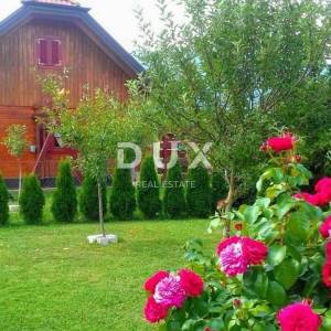 OTOČAC, LIČKO LEŠČE - Kuća u prirodi s bazenom