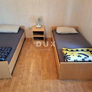 OTOK KRK, BRZAC - Kuća sa velikim potencijalom u mirnom naselju