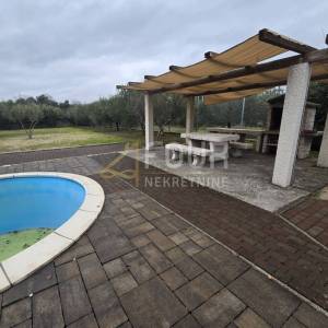 Otok Krk, Krk, 399m2, kuća s bazenom