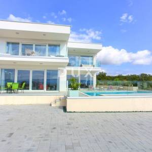 OTOK KRK, LINARDIĆI - Moderan stan sa pogledom na more