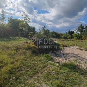 Otok Krk, Omišalj, poljoprivredno zemljište, 770m2