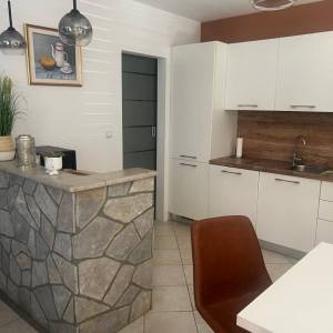 OTOK KRK, PINEZIĆI - Apartman s u prizemlju s pogledom na more